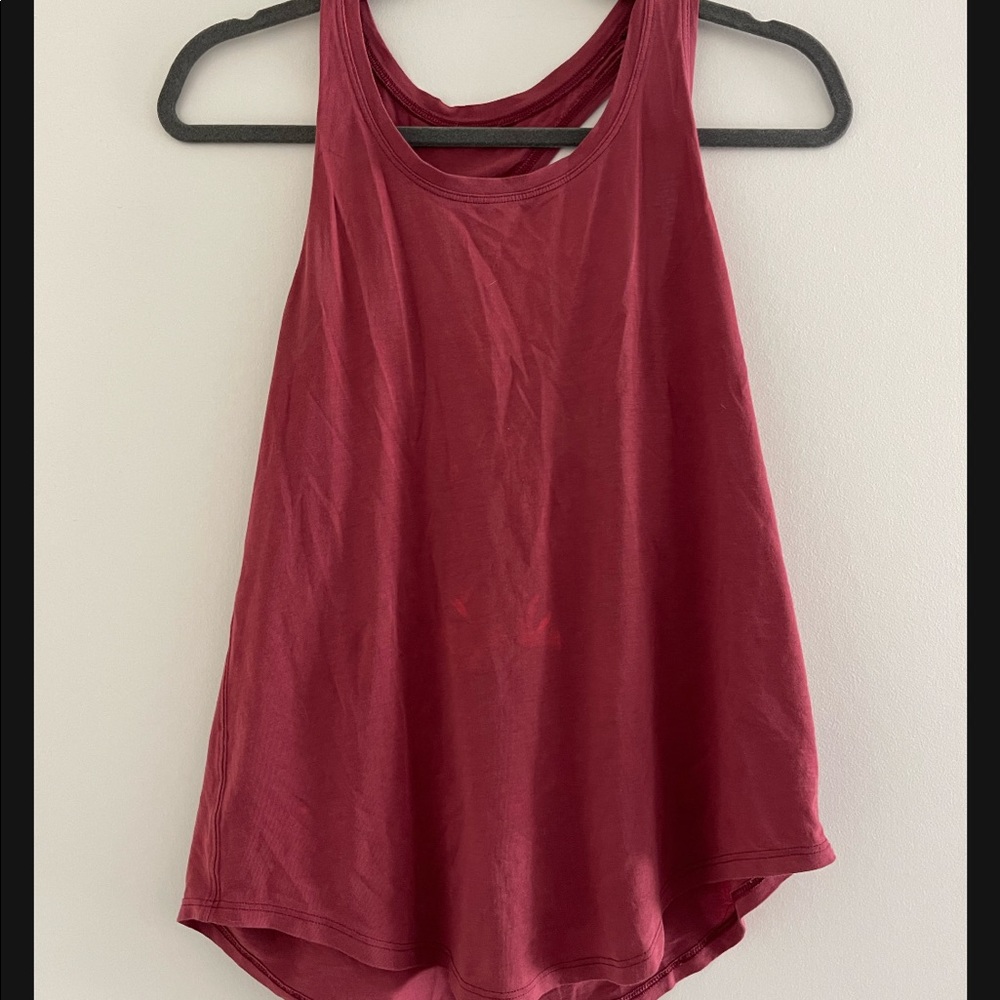 Lululemon Love Tank Pleated in Chianti size 6